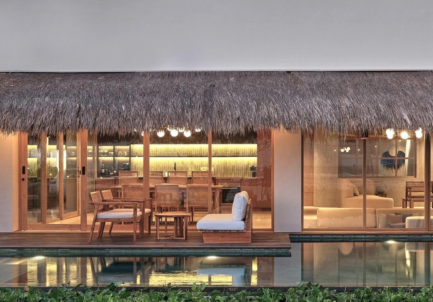 Amber Lombok Beach Resort 셀롱 벨라낙 외부 사진