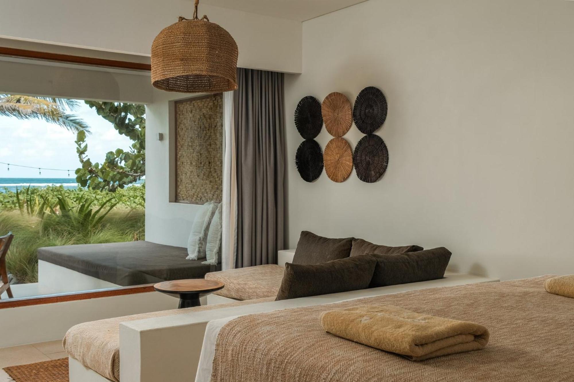 Amber Lombok Beach Resort 셀롱 벨라낙 외부 사진