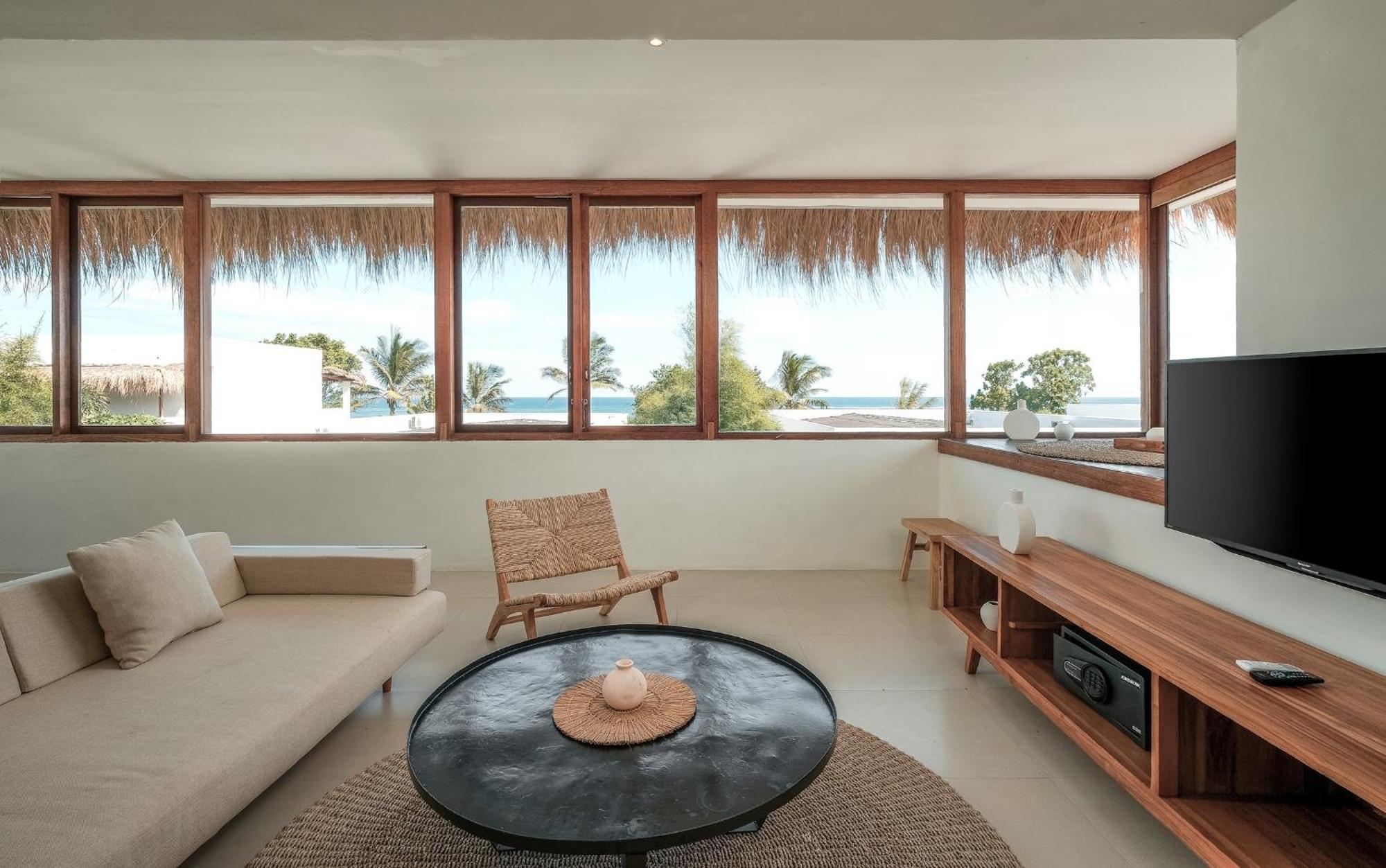 Amber Lombok Beach Resort 셀롱 벨라낙 외부 사진