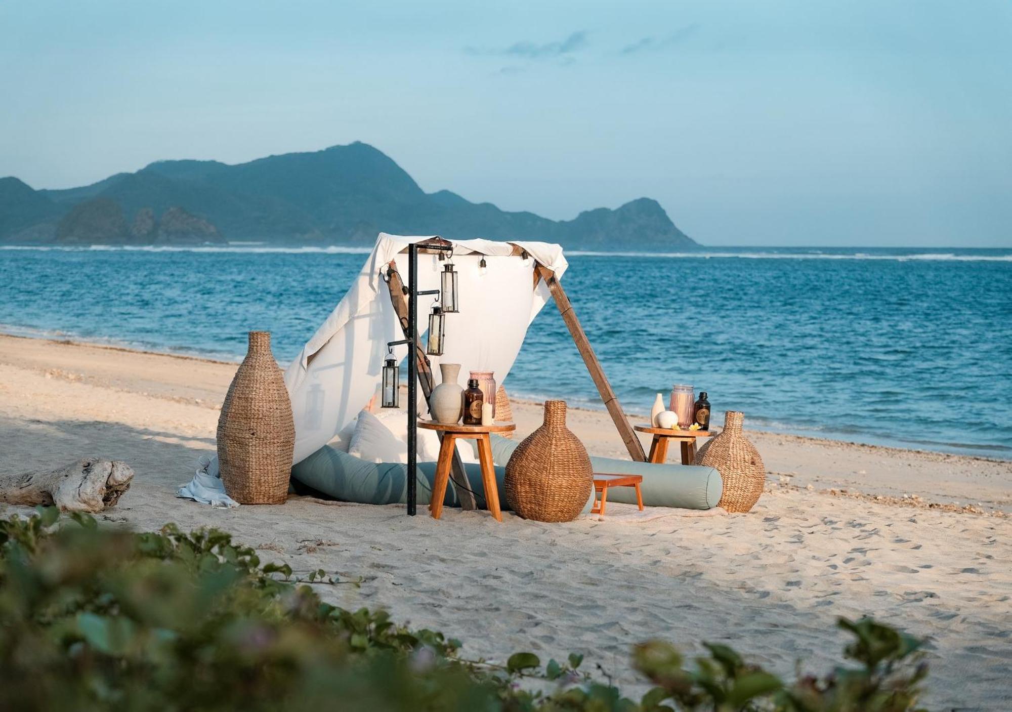 Amber Lombok Beach Resort 셀롱 벨라낙 외부 사진