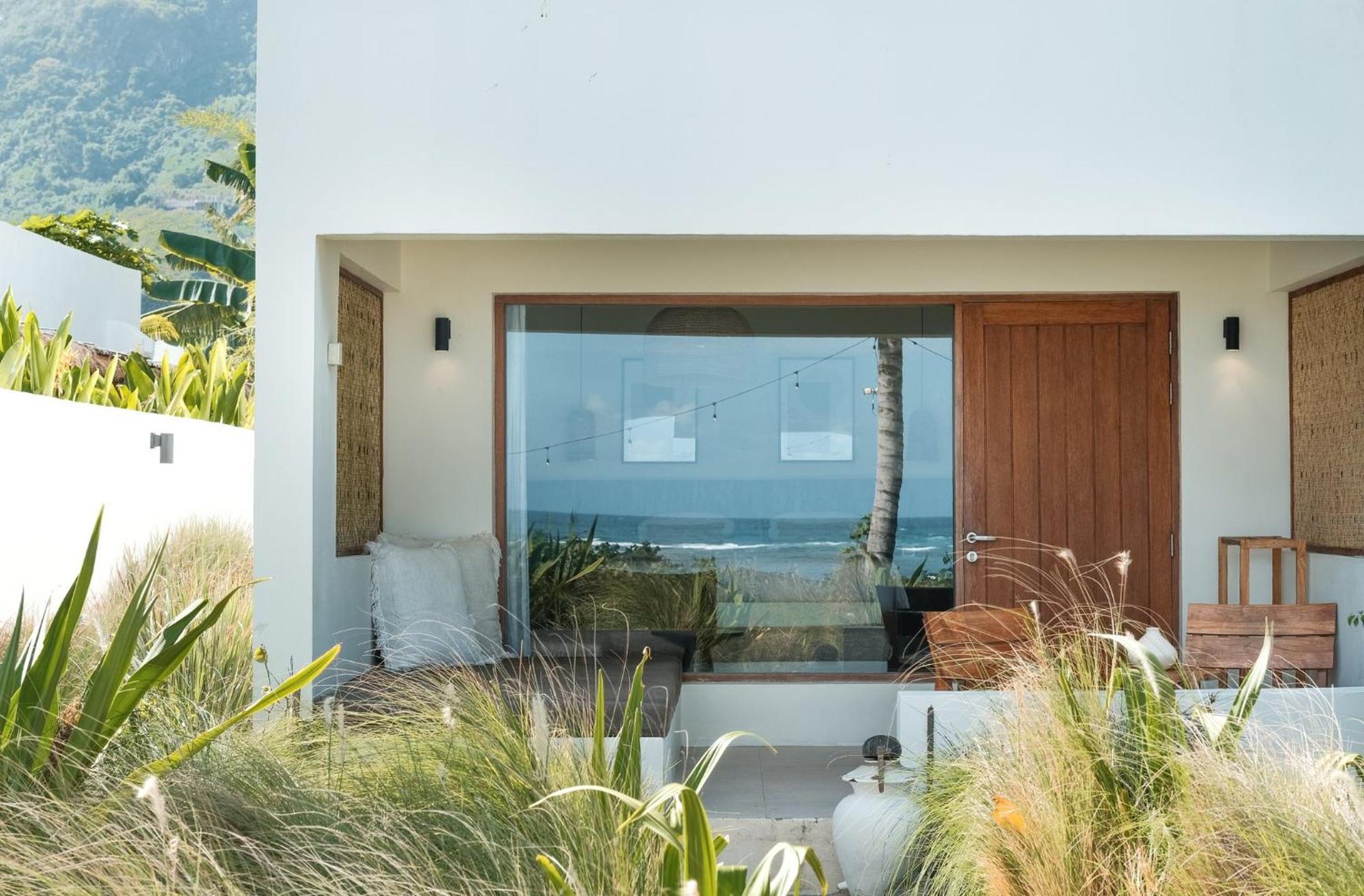 Amber Lombok Beach Resort 셀롱 벨라낙 외부 사진
