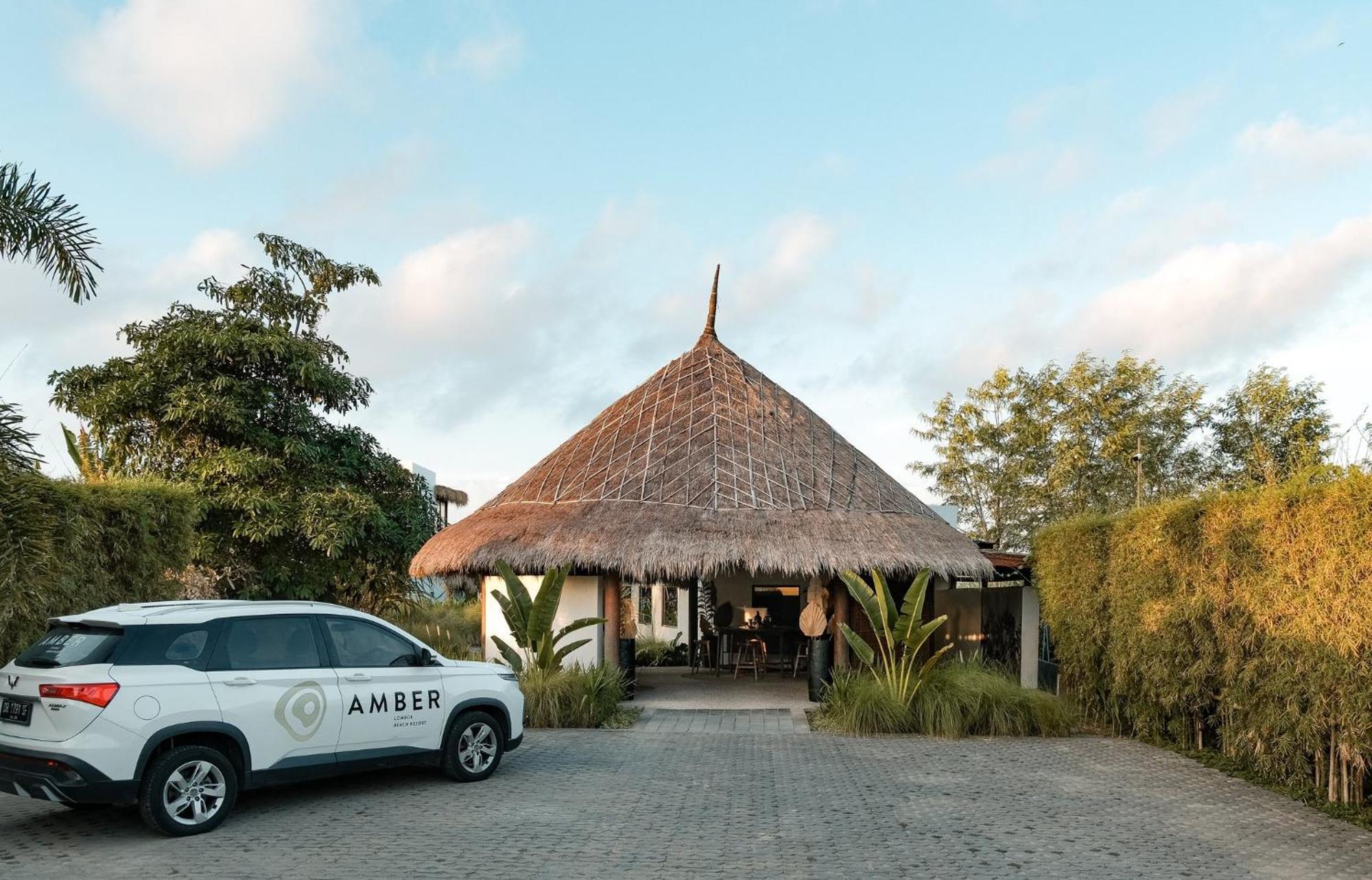 Amber Lombok Beach Resort 셀롱 벨라낙 외부 사진