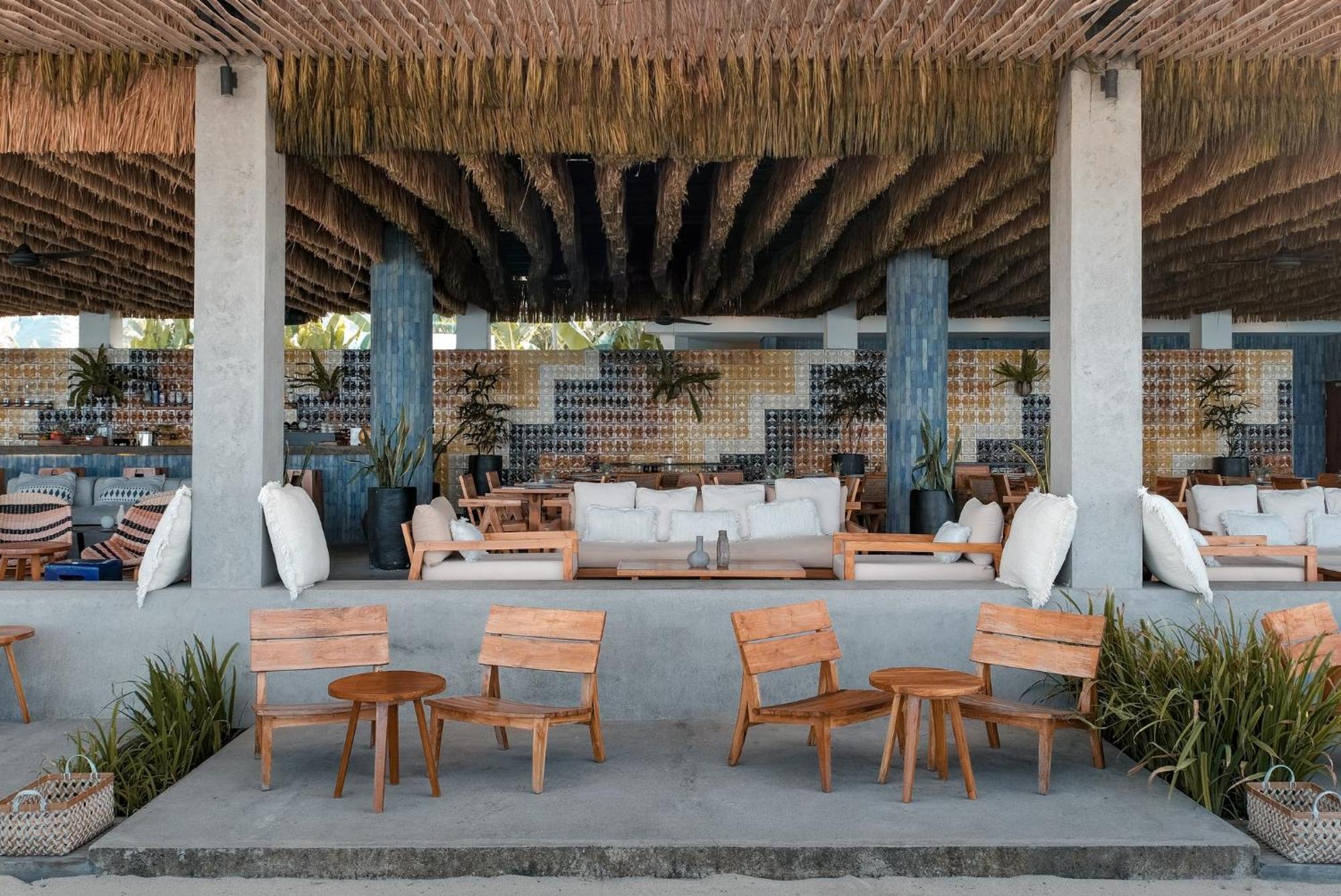 Amber Lombok Beach Resort 셀롱 벨라낙 외부 사진