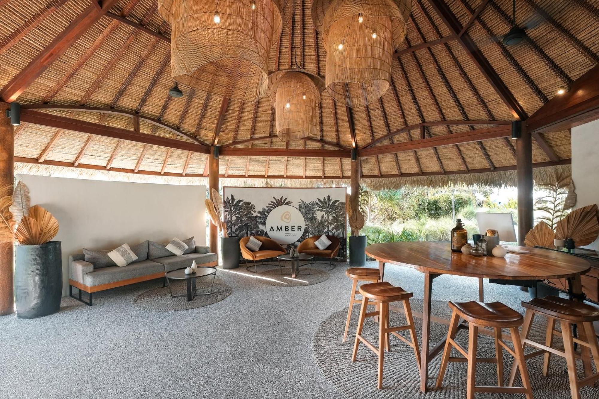 Amber Lombok Beach Resort 셀롱 벨라낙 외부 사진