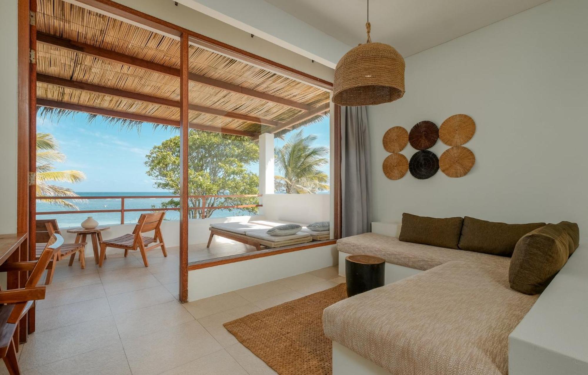 Amber Lombok Beach Resort 셀롱 벨라낙 외부 사진